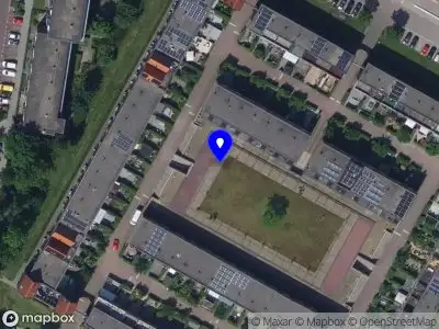 Ambulance met gepaste spoed naar de Piersonstraat in Dordrecht