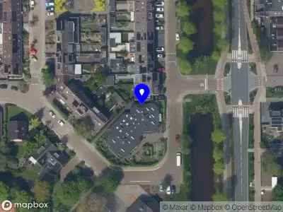 Ambulance met grote spoed naar de Kamgras in Wilnis