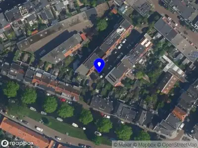 Ambulance met gepaste spoed naar de Stuverstraat in Haarlem