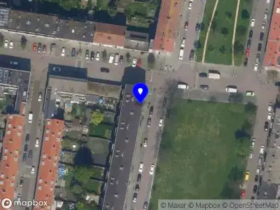 Ambulance met gepaste spoed naar de Hogenbanweg in Schiedam