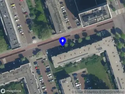 Ambulance naar de Roosje Vosstraat in Amsterdam