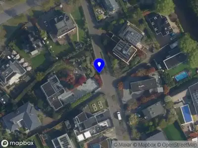 Ambulance met grote spoed naar de Vrouwe Meilendislaan in 's-Gravenhage