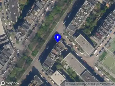 Ambulance met gepaste spoed naar de Bergselaan in Rotterdam