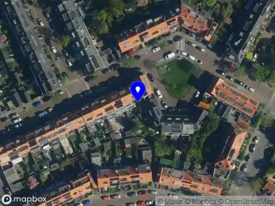 Ambulance met grote spoed naar de Uranusstraat in Haarlem