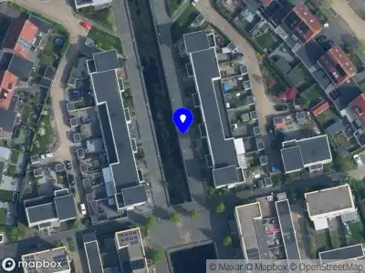 Brandweer met grote spoed naar de Stedewater in Assen vanwege voertuigen te water