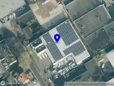 Brandweer met gepaste spoed naar de Jan Tinbergenstraat in Hengelo vanwege stankoverlast