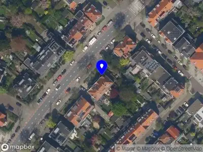 Ambulance met grote spoed naar de Willem de Zwijgerlaan in Schiedam