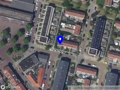 Ambulance met gepaste spoed naar de Adelaarstraat in Dordrecht