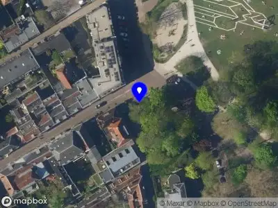 Brandweer met gepaste spoed naar de Lepelenburg in Utrecht
