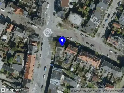 Politie naar de Helmerslaan in Eindhoven vanwege ongeval met letsel
