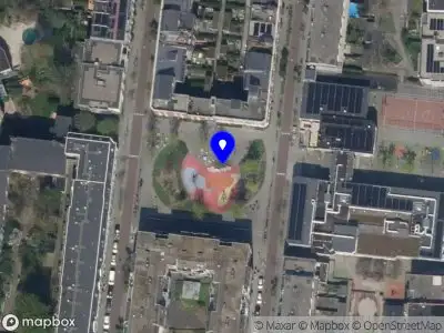 Politie naar de Adrianaplein in Rotterdam