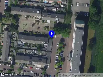 Ambulance met grote spoed naar de Noorderkroonstraat in Dordrecht