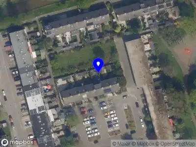 Ambulance met grote spoed naar de Pijpbloem in Rotterdam