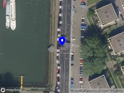 112 melding Ambulance met grote spoed naar de Sint-Janshaven in Rotterdam