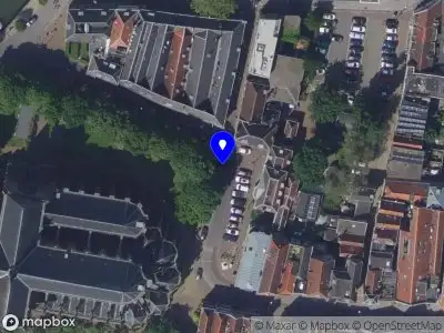 Brandweer met gepaste spoed naar de Grotekerksplein in Dordrecht