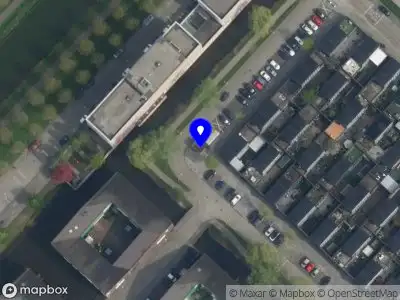 Ambulance met gepaste spoed naar de Van Dijkwater in 's-Gravenhage