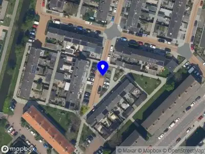 Ambulance met grote spoed naar de Vincent van Goghplein in Krimpen aan de Lek