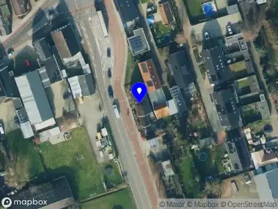 Politie naar de Aadorpweg in Vriezenveen vanwege aanrijding met letsel