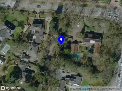 112 melding Brandweer met grote spoed naar de Prins Constantijnlaan in Waalre vanwege reanimatie