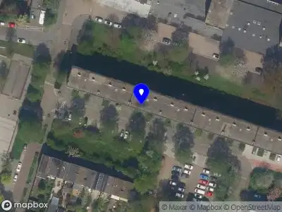 Ambulance met grote spoed naar de Datheenstraat in Vlaardingen