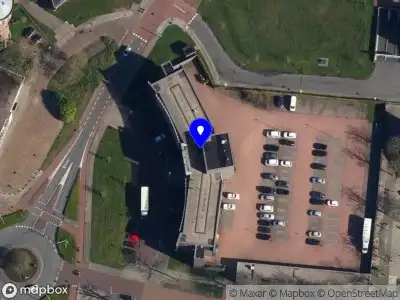 Politie met grote spoed naar de IJlsterplein in Sneek vanwege ongeval met letsel