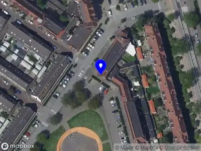 Ambulance met gepaste spoed naar de Isaac da Costastraat in Dordrecht