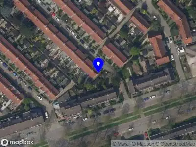 Ambulance met grote spoed naar de Treek in Rotterdam