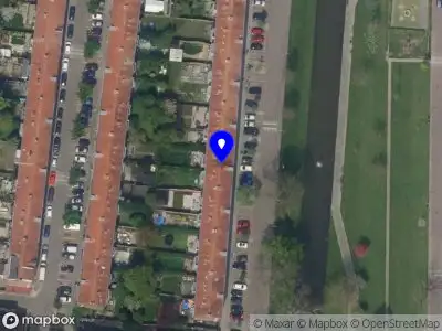 Ambulance met gepaste spoed naar de Lepelaarsingel in Rotterdam