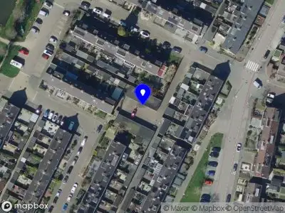 Ambulance met grote spoed naar de Van Elkstraat in Hendrik-Ido-Ambacht