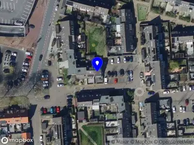 Ambulance met grote spoed naar de Karperveen in Spijkenisse