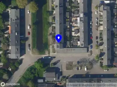 Ambulance met grote spoed naar de Van Zwietenpad in Zoetermeer