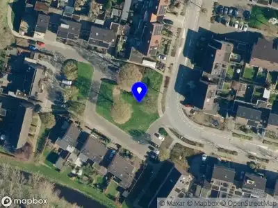 Brandweer met gepaste spoed naar de De Wezeboom in Brummen vanwege afgaan automatisch brandalarm