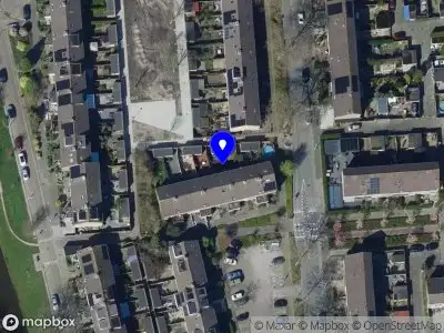 Ambulance met grote spoed naar de Beverveen in Spijkenisse