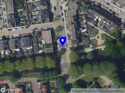 Ambulance met grote spoed naar de Kamgras in Alblasserdam