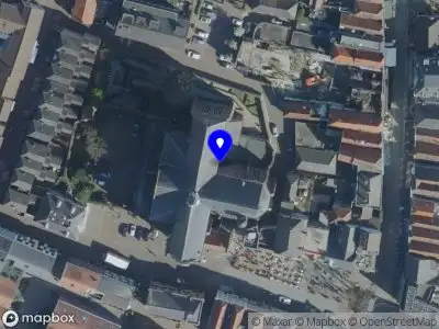 Brandweer met gepaste spoed naar de Achter de Kerk in Grave vanwege een buitenbrand