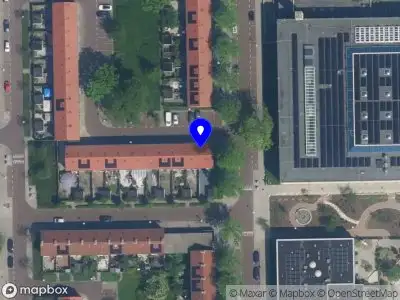 Ambulance met grote spoed naar de Jan Theuniszhof in Amsterdam