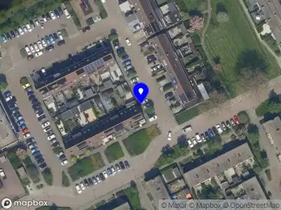 Ambulance met grote spoed naar de Reigerlaan in Capelle aan den IJssel