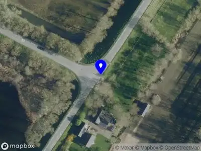 Politie naar de Meidijk in Zuilichem vanwege aanrijding met letsel