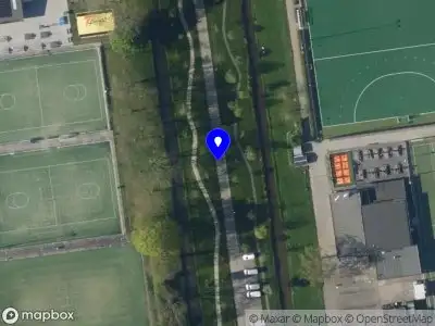 Ambulance met grote spoed naar de Olympiaweg in Alphen aan den Rijn