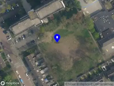 Brandweer met gepaste spoed naar de Godfried Bomansstraat in Rijswijk vanwege voertuigbrand