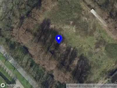 Ambulance met grote spoed naar de Charloisse Lagedijk in Rotterdam