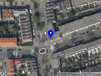 Ambulance met gepaste spoed naar de Carnisselaan in Rotterdam