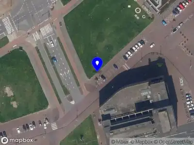 Ambulance met grote spoed naar de Sint-Jobsweg in Rotterdam