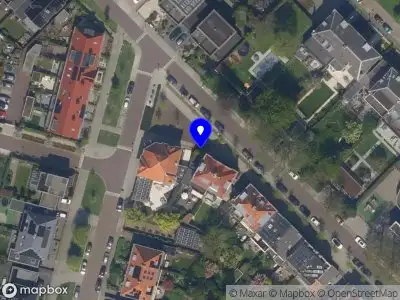 Ambulance met grote spoed naar de Nassaulaan in Schiedam