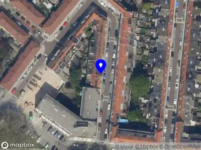 Ambulance met grote spoed naar de Voltastraat in Schiedam