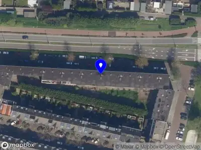 Ambulance met grote spoed naar de Gordelweg in Rotterdam