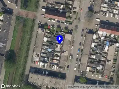 Ambulance met grote spoed naar de Cannenburchstraat in Rotterdam