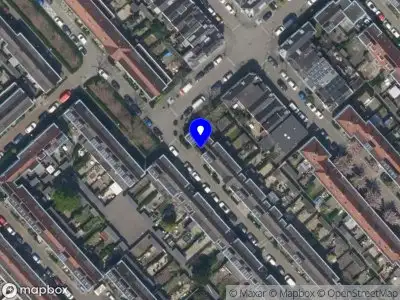Ambulance met gepaste spoed naar de Heinlantstraat in Rotterdam