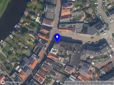 Ambulance met grote spoed naar de De Lugt in Rotterdam