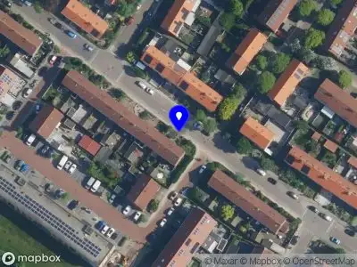 Ambulance met grote spoed naar de Avenbeeck in Hillegom